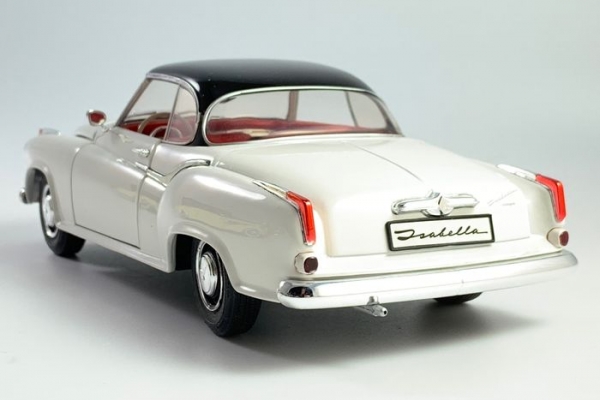 Revell Borgward Isabella Coupe 1958 DieCast Model (6569)